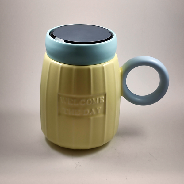 Κούπα με βιδωτό καπάκι