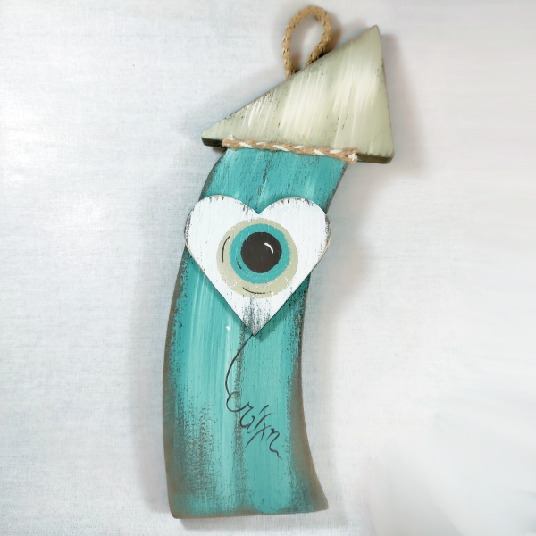 Χειροποίητο επιτοίχιο σπιτάκι με καρδιά-ματι "Τύχη"