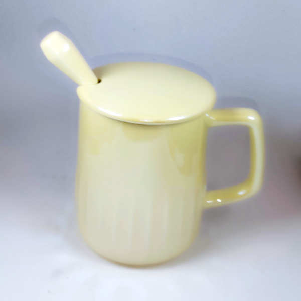 Κεραμική κούπα με καπάκι και κουτάλι