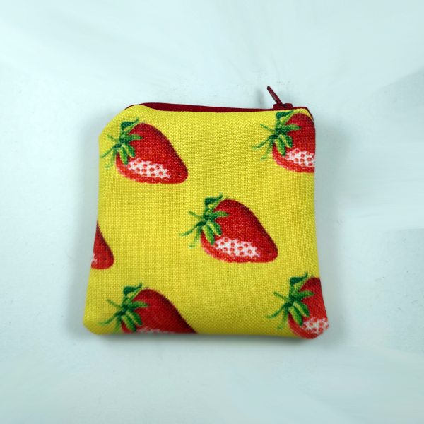 Χειροποίητο πορτοφολάκι με φράουλες